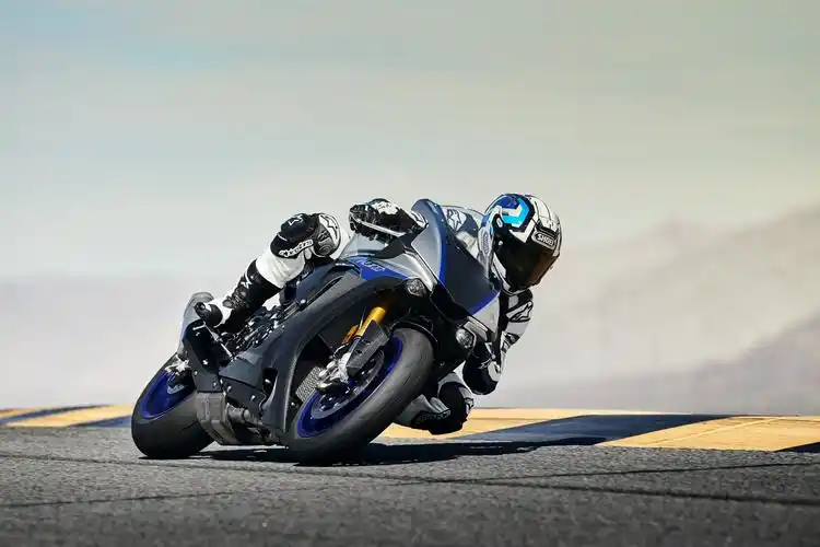 2018,4k1080x2242分辨率下载,yamaha yzf-r1m,2018,4k,图片,壁纸-桌酷