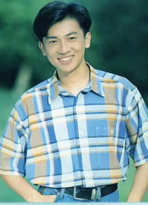 初代男团时期的苏有朋#小虎队真初代男团,养成系1.