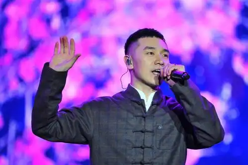 王琪,在春晚的舞台上一炮走红,未来的歌唱道路会怎么样?