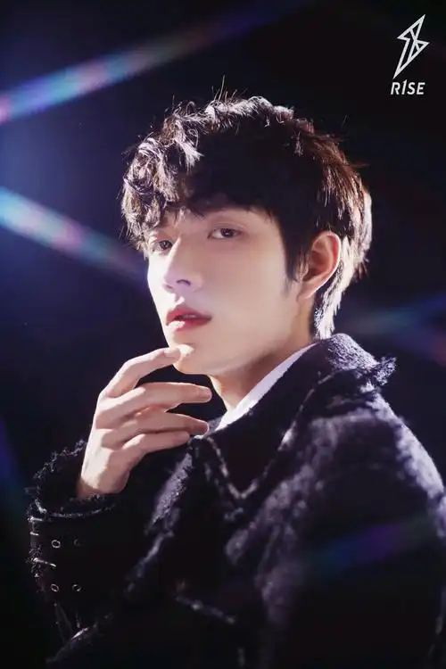 张颜齐|我以灵魂同恶鬼交易,换一场和你的相遇(4)