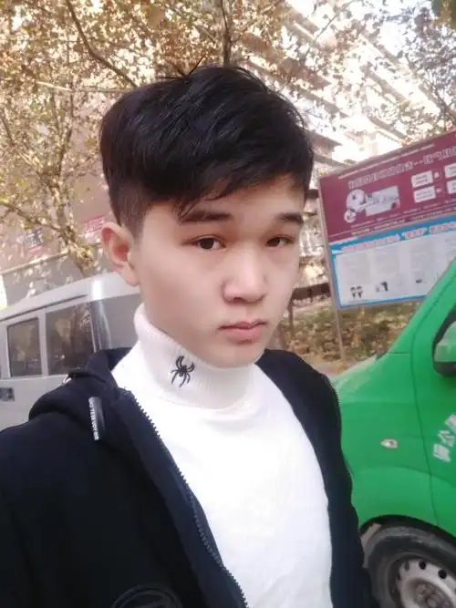 【帅男秀场】马显伟 16岁 摩羯座 厨师