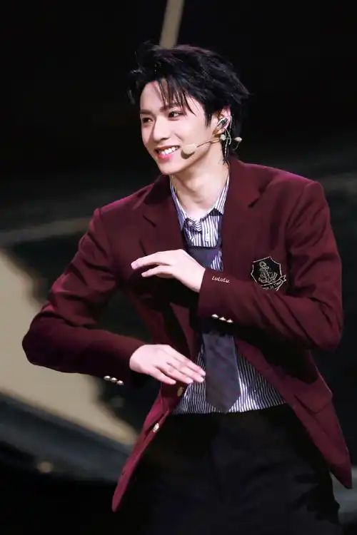 刘耀文叁重楼暨出道四周年演唱会##时代少年团演唱会