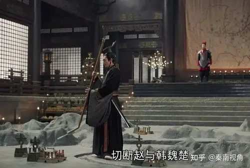 大秦赋之孩子的疑问为何秦王一直看书而赵王一直在喝酒