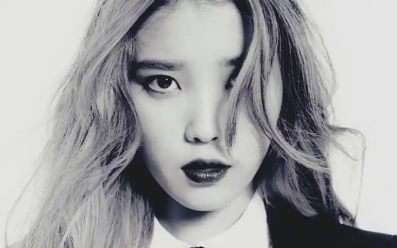 李智恩黑白写真,高清壁纸图片,日韩美女-回车桌面