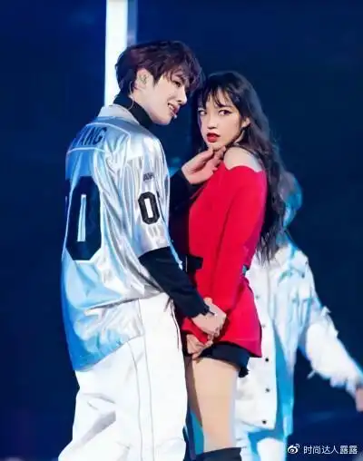 姚安娜邀王一博热舞!曝两人晚会合作已定,爱慕之心呼之欲出