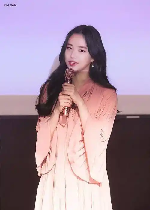 成熟,养成系美女孙娜恩一直保持巅峰状态的高颜值_身材_运动服_时候