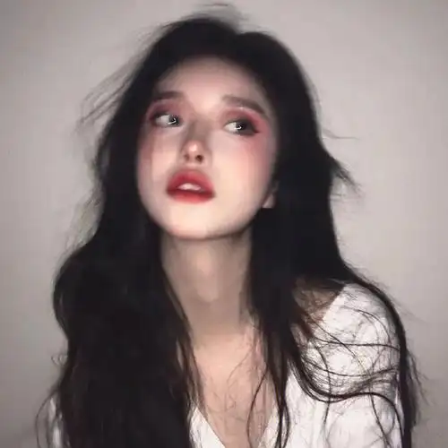 高冷的女生头像