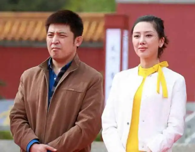 回顾演员孙涛18次登上春晚与平凡初恋恩爱30年如今很幸福