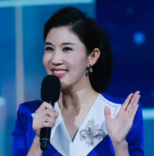 主持人喊你加入群聊他们有话说2022年度三农人物荣誉盛典