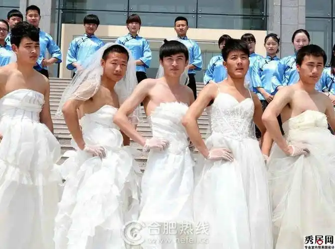 男扮女装时尚婚纱照拍摄图片欣赏 男女反串搞笑婚纱照拍摄图片