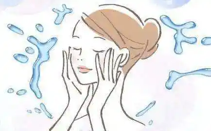 皮肤干燥脱皮?丽驻兰教你冬季补水小技巧