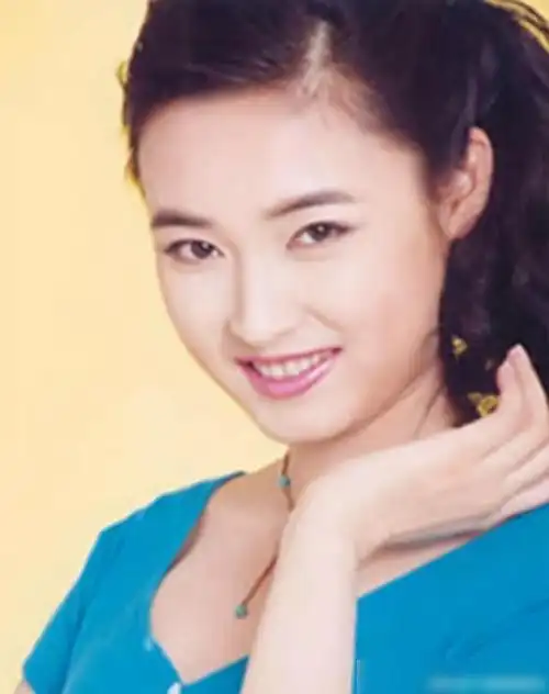 央视美女主持人桑晨我本想学跳舞的无奈个子太高后来做了主播