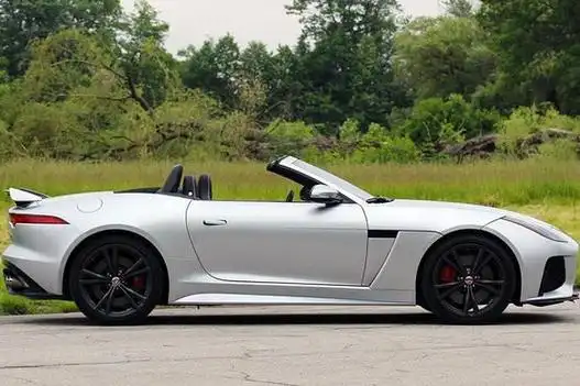 曝捷豹f-type svr白色敞篷版 运动增强