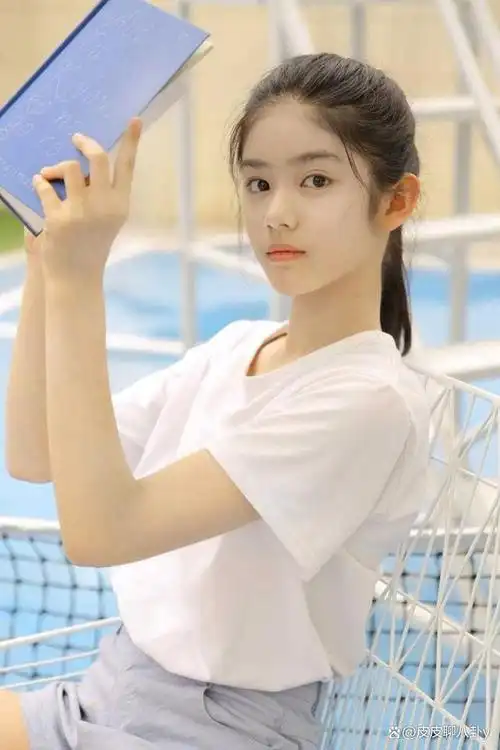 美图欣赏:梦中女孩赵蕴卓