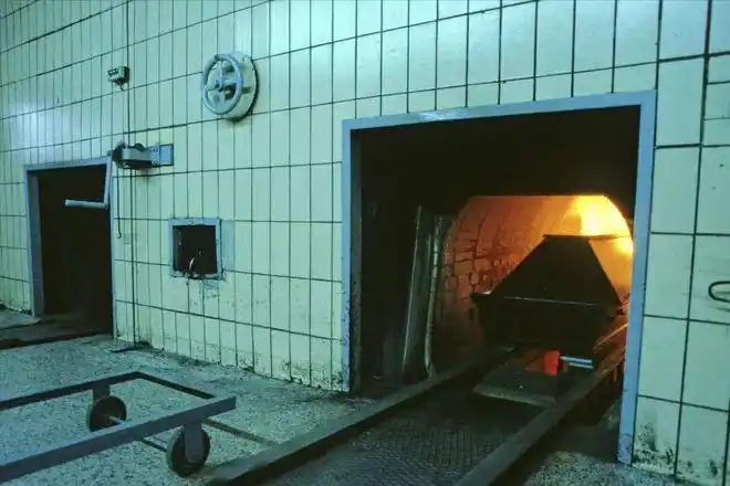 人死后火化时如果有贵重随葬品火化师会私自处置吗