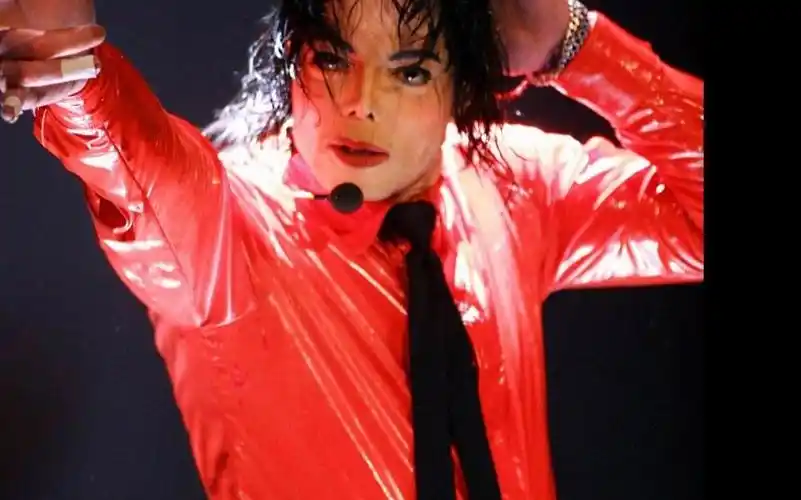 泪目!迈克尔杰克逊