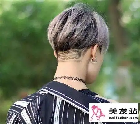 今年短发流行锅盖头 简单随性短发修饰出好看的脸型_2023年流行发型