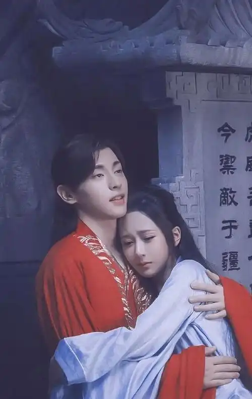 "退网"一年后,再看邓伦哪些敛财钱手段,远比你想象的高明!