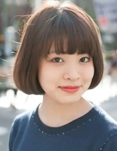 脸胖女生齐 刘海波波头短发发型