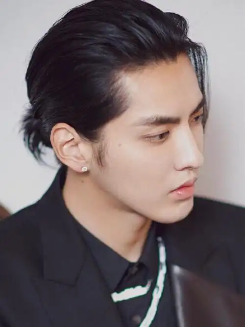 78最近《创造营2020》热播,而新加入的导师吴亦凡_圈子-新氧美容