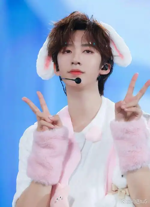 贺峻霖常州演唱会神图,好可爱呀!