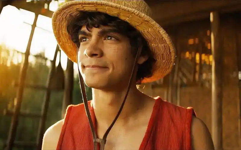 netflix真人版《海贼王》官方剧照,伊纳基·戈多伊饰路飞,新田真剑佑