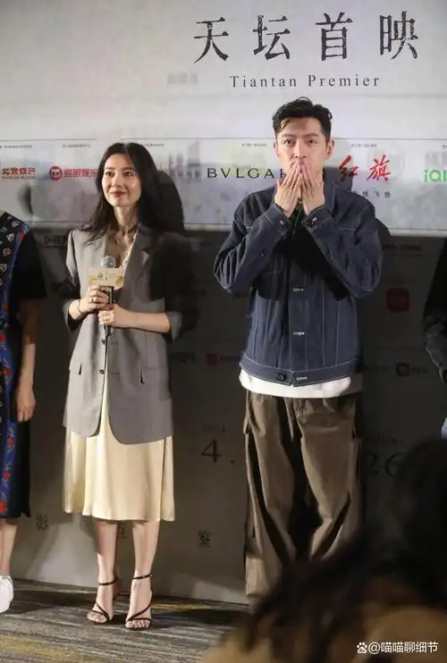 高圆圆评价胡歌:真的是一个很好的人,很有幽默感,早该演喜剧