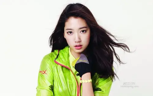 韩国新生代女星朴信惠动感写真桌面壁纸高清大图预览1920x1200_日韩