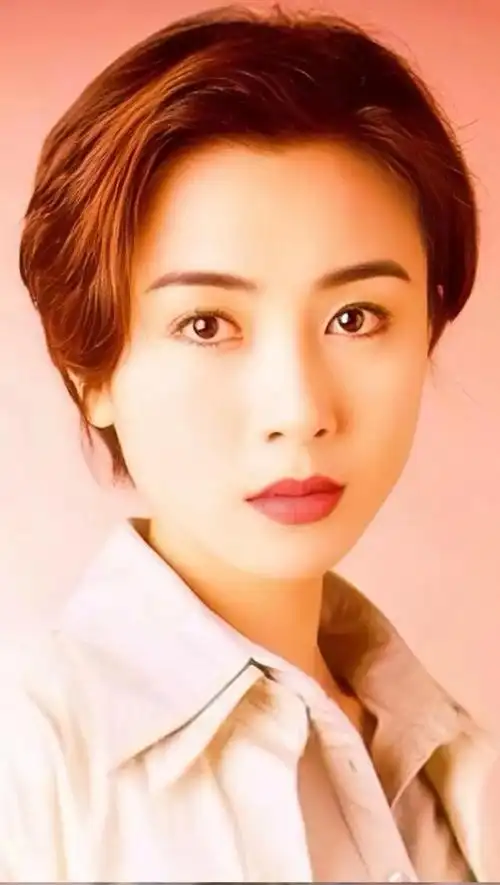 短发女神袁洁莹