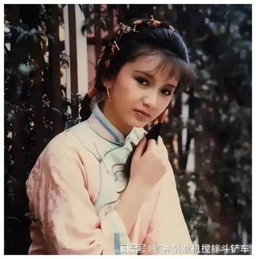 曾华倩:与梁朝伟同居6年分手,独自抚养儿子,儿子是她骄傲