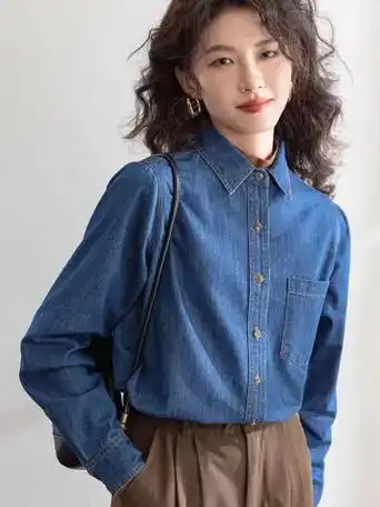 正肩长袖牛仔衬衫女2024春夏新款深蓝色复古内搭叠穿港风上衣外套