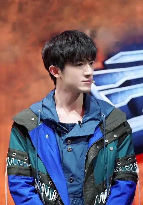 林更新晒一桌子菜吸引22万网友点赞看了网友留言忍不住想笑