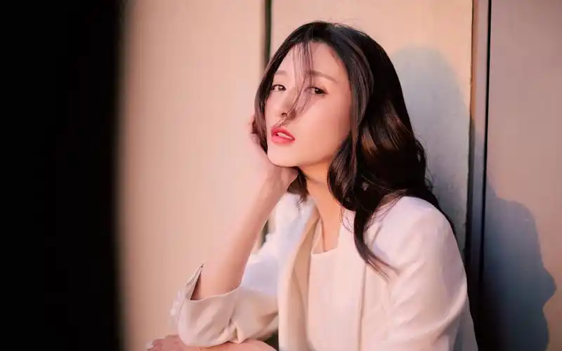 江疏影魅力写真高清桌面壁纸