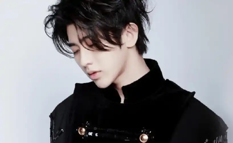 蔡徐坤约炮流程曝光,给w女士喂"神秘水",全家都有犯法行为_小姐_未