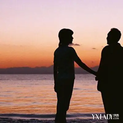 【图】背影牵手图片欣赏 教你如何做不离不弃夫妻