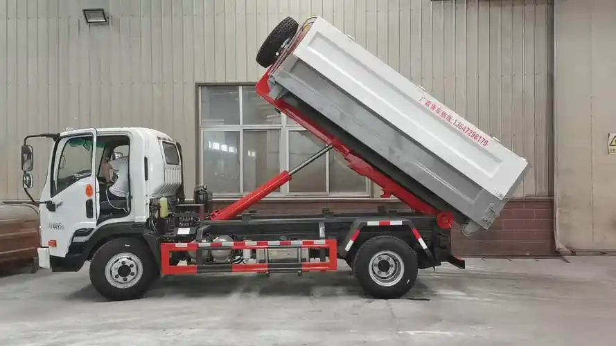 东风华神大运奥普力国六b排放12-18吨勾臂垃圾车-帝成帝王环卫牌