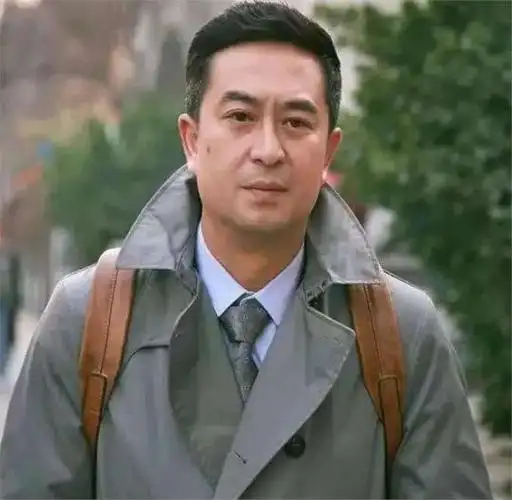 张嘉译戏中的"6个女儿",前5个都成一线演员,唯独她渐渐被遗忘