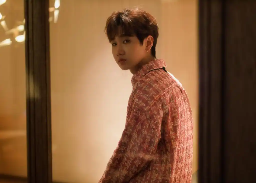 汪苏泷帅气壁纸图片