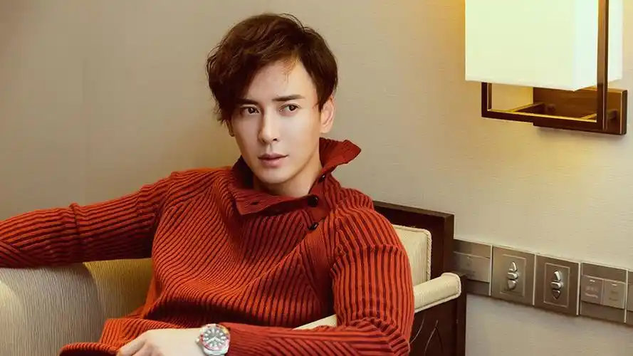 内地明星韩栋明星风尚壁纸1