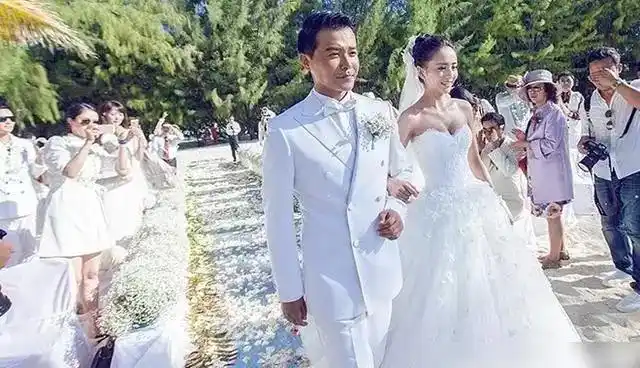 陈思成佟丽娅官宣离婚结婚时的海誓山盟也没逃出七年之痒的魔咒