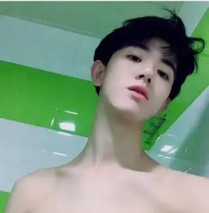 帅气头像15岁的