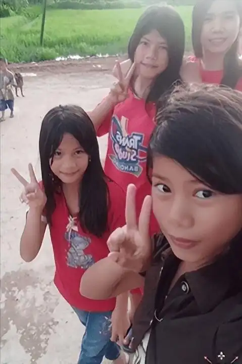 印尼姑娘远嫁河北农村老公,爸妈坚决反对,没想到收获幸福真爱_小东