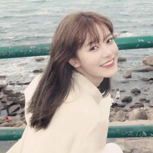 淡雅女生头像图片