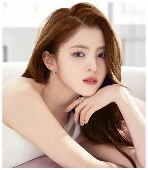 美女韩素希你真是太美了完全饿了