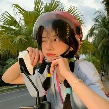 超级可爱又很俏皮的精女生头像不被重视的喜欢和没有回应的爱意都会