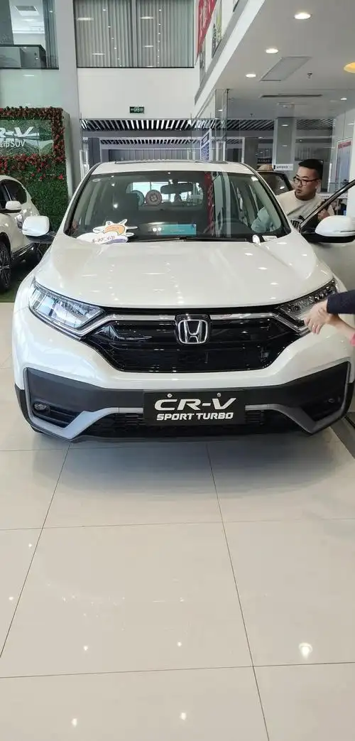 本田ur-v-两台车相差4万块钱那个更值得买呢?1.