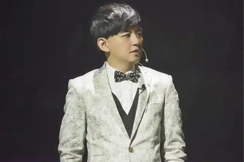 跨界歌王黄子佼怼导演评论员惜才改赛制