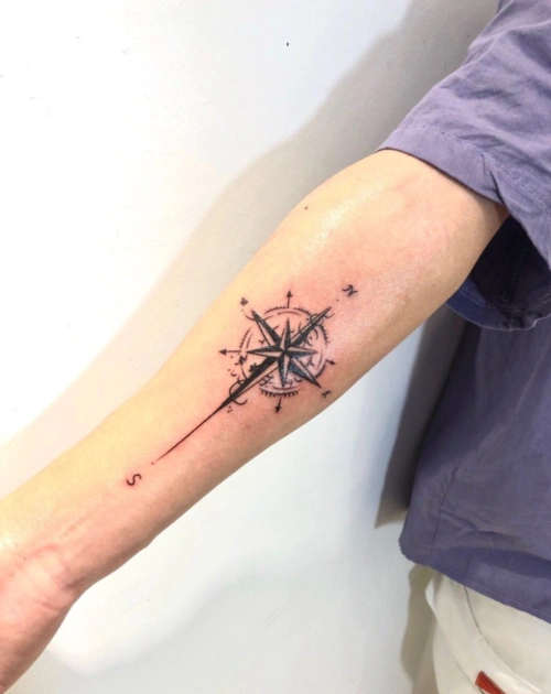 最新指南针纹身图案大全指南针纹身有什么寓意33