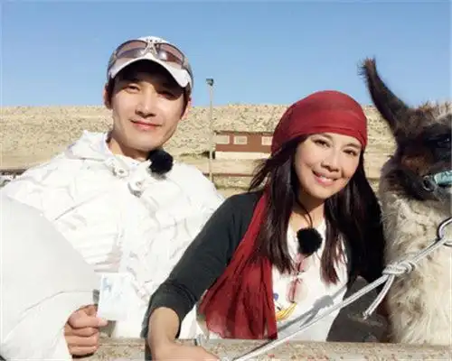 图张铎前妻照片美丽动人姐弟恋假戏真做