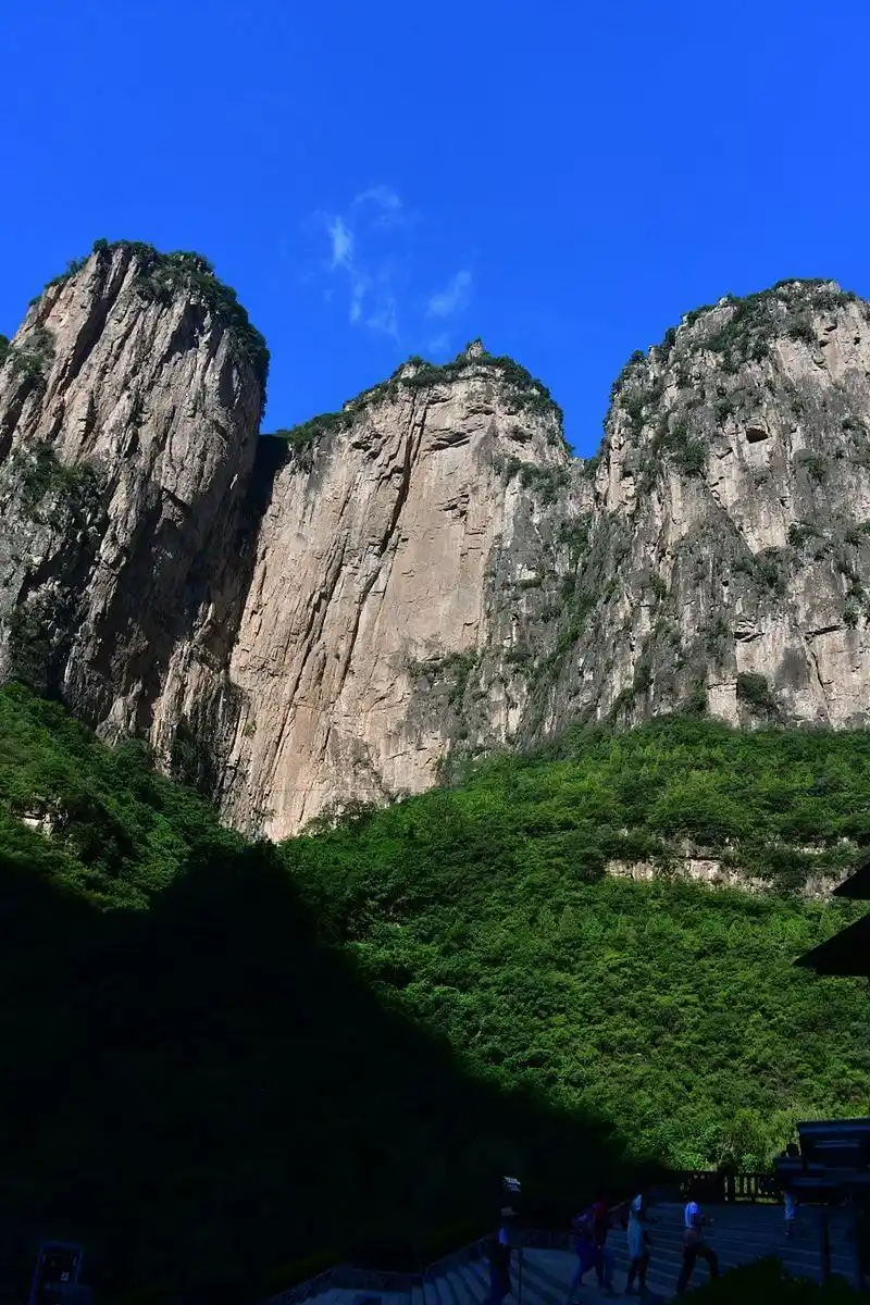 八泉峡:位于山西长治壶关太行山大峡谷中段,八泉峡旅游风景区是山西